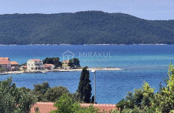 /c_images/thumb_3571377_1_tnine-brodarica-stanovi-na-dobroj-lokaciji-blizu-plaze-1.jpg