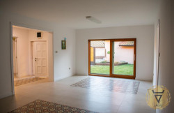 /c_images/thumb_3572464_4_ion-image-site-8-agency-velesnek-img-3qo4n6erez-image20.jpeg