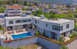/c_images/thumb_3575519_3_1719581039_dji_0815_villa_adris.jpg