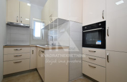 /c_images/thumb_3575964_4_3054_sEmE_Izdavanje_Stan_Podgorica.jpg