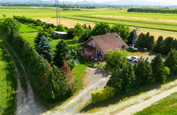 /c_images/thumb_3578630_2_1749449371_dji_0044.jpg