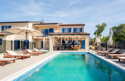 /c_images/thumb_3586877_1_1746006636_vile-krk-villa-tatjana-66.jpg