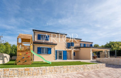 /c_images/thumb_3586877_2_1746006632_vile-krk-villa-tatjana-70.jpg