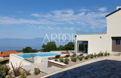 /c_images/thumb_3586968_2_1738574966_villa-navis-350.jpg