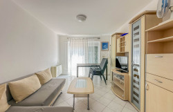 /c_images/thumb_3589586_3_54_novigrad-area-two-storey-apartment-400-m-from-the-sea.jpg