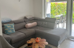 /c_images/thumb_3591743_3_1750167119_novigrad-modern-terraced-house-with-sea-view.jpg