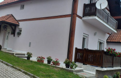 /c_images/thumb_3596680_1_apartmani-zlatibor-okolno-mesto-apartman-vila-tosanic8.jpg