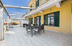 /c_images/thumb_3597220_4_1750675513_crikvenica-stan-u-centru-grada-10.jpg