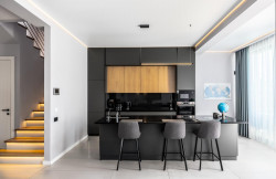 /c_images/thumb_3598078_3_ion-image-site-8-agency-bokarealty-img-ej04b5xhpf-hall-1.jpg