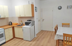 /c_images/thumb_3602135_3_ten_jednosoban_apartman_na_odlicnoj_lokaciji_prodaja_02.jpeg