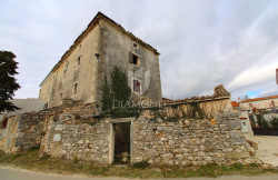 /c_images/thumb_3602982_1_1542980_puntera-kuca-za-renovaciju-sa-pogledom-na-more_1.jpg