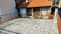 /c_images/thumb_3603868_2_0422407_kuca-kuca-mirnom-okruzenju-zaledu-crikvenice-135.jpg