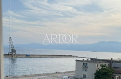 /c_images/thumb_3605700_1_1751977354_rijeka-centar-prvi-red-do-mora-859053.jpg