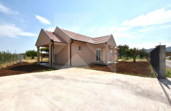 /c_images/thumb_3605854_1_11859_8gDN_Izdavanje_Kuca_Podgorica.jpg