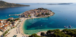 /c_images/thumb_3605968_2_1751961762_sailing_into_primosten_03.jpg