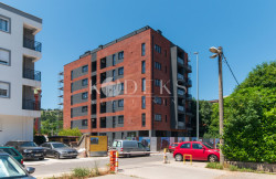 /c_images/thumb_3606575_1_prodaja-vezirov-most-zagoric-city-kej-gorica-centar-12-1.jpg