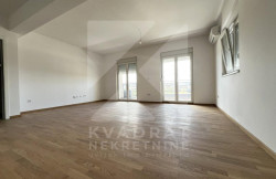 /c_images/thumb_3607523_2_11875_mKFi_Prodaja_Stan_Podgorica.jpg