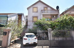 /c_images/thumb_3608285_2_11389_CGKu_Prodaja_Kuca_Podgorica.jpg