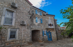 /c_images/thumb_3608380_1_1752241087_stan-pula-11.jpg