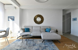 /c_images/thumb_3608802_4_asnyj-3-spalnyj-apartament-v-bechichi-s-vidom-na-more-04.jpg