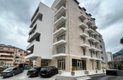 /c_images/thumb_3608806_1_-2-spalnaya-kvartira-v-novom-dome-v-budve-s-parkingom-01.jpg