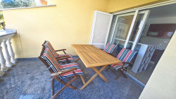 /c_images/thumb_3609505_4_apartman_na_1_katu_u_neposrednoj_blizini_mora_prodaja_03.jpg