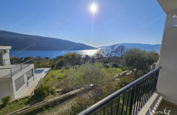 /c_images/thumb_3609512_1_kvartira-dupleks-s-2-spalnyami-v-kumbore-herczeg-novi-01.jpg