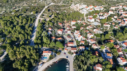 /c_images/thumb_3610724_3_1752067080_milna-drone-image-5.jpg