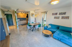 /c_images/thumb_3612234_2_4333742_novigrad-renovated-apartment-in-a-great-location.jpg