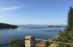 /c_images/thumb_3613414_1_-real-estate-for-sale-on-the-waterfront-Solta-island-1-1.jpg