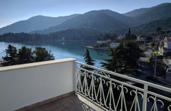/c_images/thumb_3613454_1_Croatia-Makarska-area-waterfront-house-for-sale-1.jpg