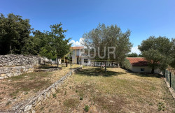 /c_images/thumb_3616591_1_1753355583_prodaja-kuca-rovinj-istra-16.jpg