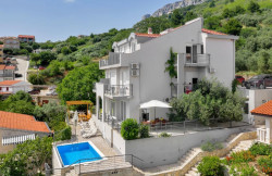 /c_images/thumb_3621141_1_Villa_Mili_Stomarica_81a2e1c0ee6f.jpg