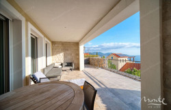 /c_images/thumb_3622536_3_mi-vidom-na-more-i-sadom-v-marina-village-lustica-bay-03.jpg