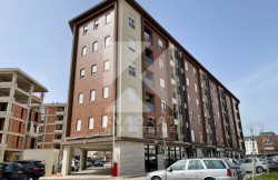 /c_images/thumb_3624215_1_5170_YLKP_Izdavanje_Stan_Podgorica.jpg