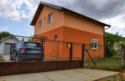 /c_images/thumb_3626320_3_kuce-sadovi-3004553-msn5v.jpg