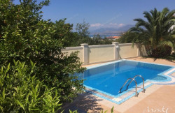 /c_images/thumb_3627068_4_a-villa-s-sadom-bassejnom-i-vidom-na-more-v-utehe-bar-04.jpg