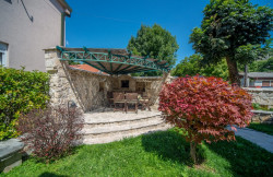 /c_images/thumb_3627109_2_house-for-sale-cetinje-montenegro-www.adriastone.com_3.jpg