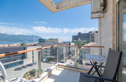/c_images/thumb_3628795_2_1-luxury-1bdr-apartment-Gospostina-Budva-1.jpg
