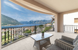 /c_images/thumb_3628872_1_1-exclusive-2-bdr-apartment-Dobrota-Kotor-5.jpg