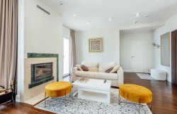 /c_images/thumb_3630900_4_sive-penthouse-apartment-with-panoramic-views-of-the-bay.jpg