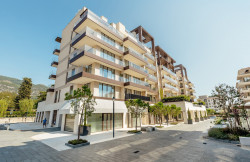 /c_images/thumb_3630920_2_1-Elena-Luxury-1bdr-Apartment.jpg
