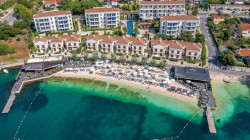 /c_images/thumb_3630956_2_droom-palazzo-style-villa-on-the-first-line-to-the-sea-1.jpg