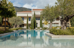 /c_images/thumb_3630957_1_ed-villa-with-a-rooftop-jacuzzi-Village-Residences-min-1.jpg