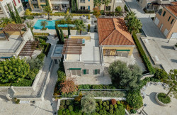 /c_images/thumb_3630957_3_ched-villa-with-a-rooftop-jacuzzi-Village-Residences-min.jpg
