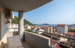 /c_images/thumb_3632430_1_agency-bokarealty-img-3i4s7g6xx8-apartament-2sp-budva-35.jpg