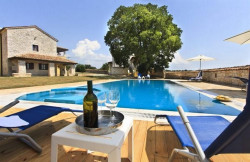 /c_images/thumb_3633080_1_property_image_1zzukmzu1b_20230729081652.jpg