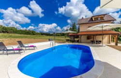/c_images/thumb_3633359_2_property_image_1sjzdlgqqe_20230728052648.jpg