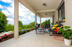 /c_images/thumb_3633527_3_property_image_1aagdza0fs_20240318034718.jpg
