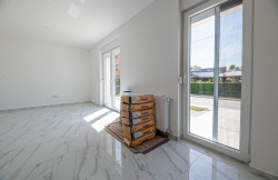/c_images/thumb_3633579_3_property_image_18nw01galj_20240504081206.jpg
